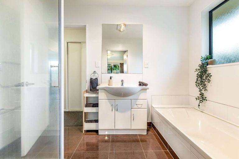 Photo of property in 15 Church Street, Oxford, 7430