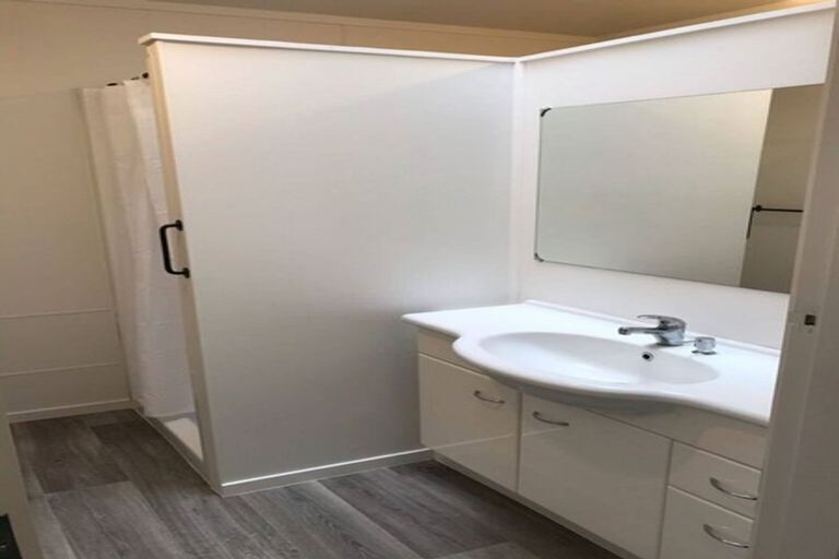 Photo of property in 2/877 Heaphy Terrace, Claudelands, Hamilton, 3214