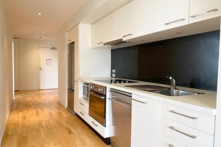 Photo of property in Forte Apartments, 32/13 College Street, Te Aro, Wellington, 6011