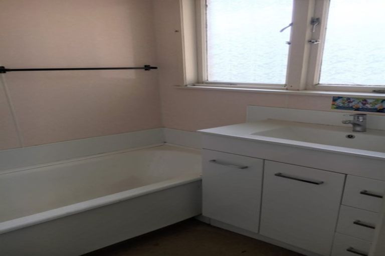 Photo of property in 89 Montgomery Crescent, Bader, Hamilton, 3206