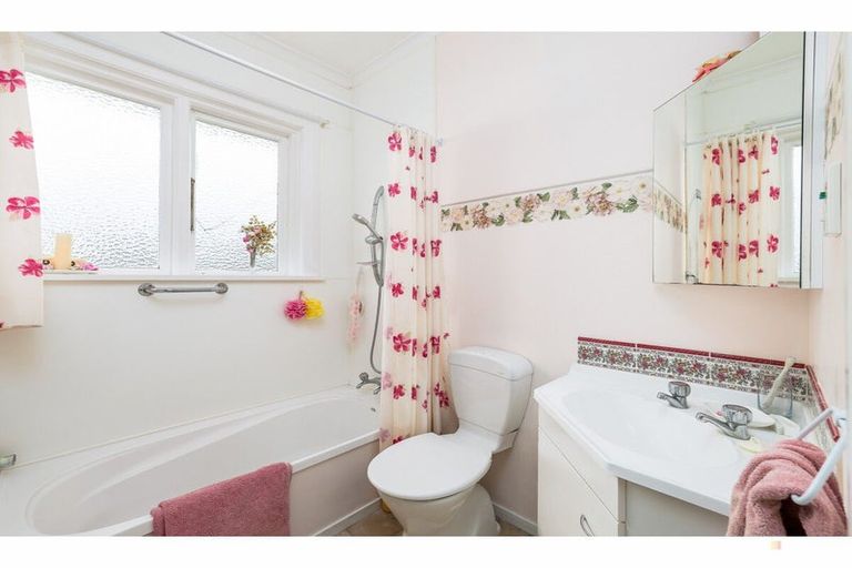 Photo of property in 29 Manse Street, Waimate, 7924