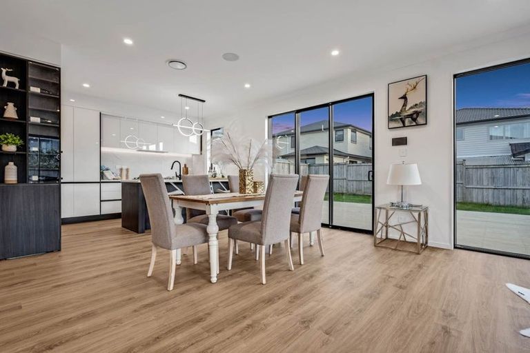 Photo of property in 14 Urney Drive, Flat Bush, Auckland, 2019