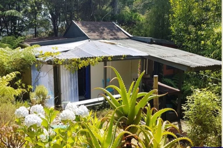 Photo of property in 10 Lavinia Place, Kawau Island, 0920