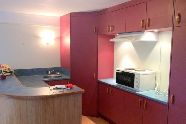 Photo of property in 2 Homestead Place, Welcome Bay, Tauranga, 3112