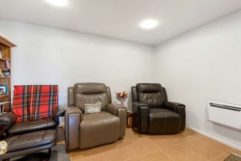 Photo of property in 34 Kiwi Avenue, Waikuku Beach, 7473