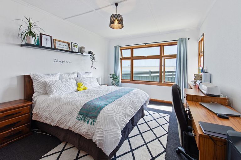 Photo of property in 114 Ferry Road, Edendale, 9825