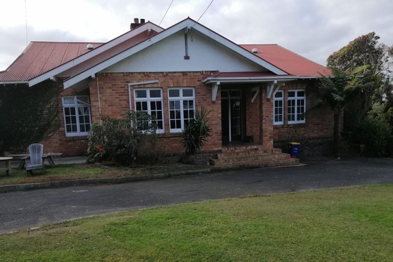 Photo of property in 18 Links Road, New Lynn, Auckland, 0600