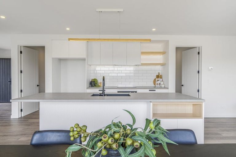 Photo of property in 12 Greig Crescent, Amberley, 7481