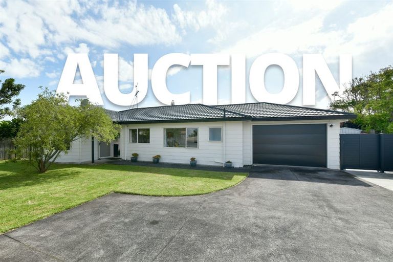 Photo of property in 80 Lakeside Drive, Orewa, 0931
