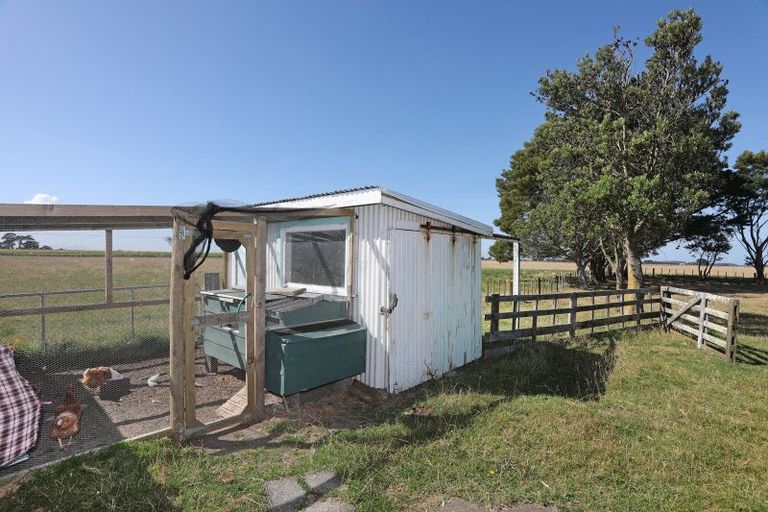 Photo of property in 561 Makirikiri Road, Marton, 4789