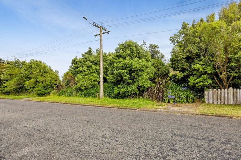 Photo of property in 16 Albany Street, Patea, 4520