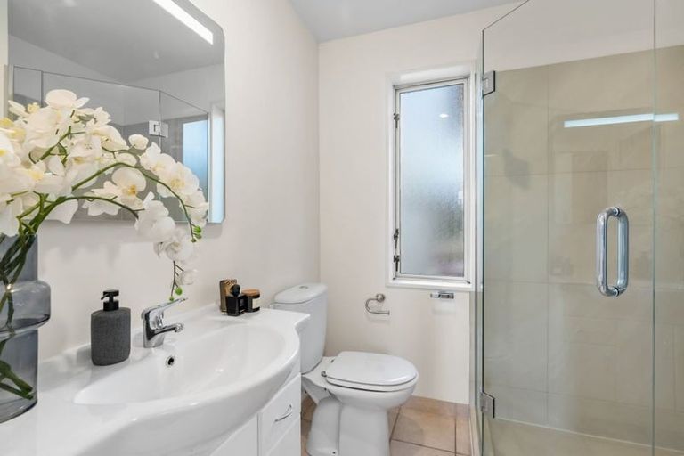 Photo of property in 76 Glandovey Road, Fendalton, Christchurch, 8052