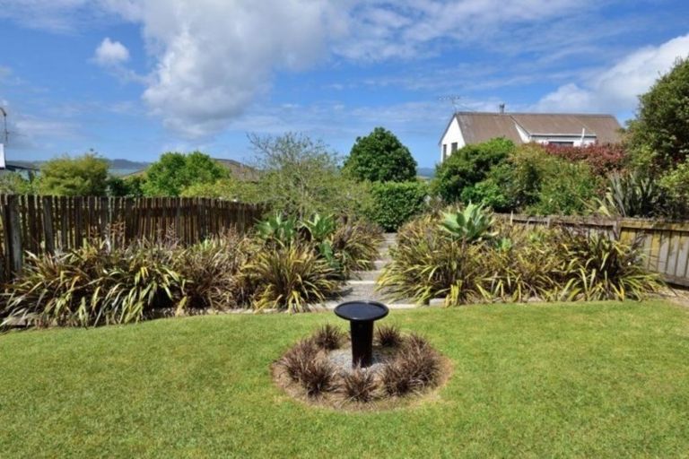 Photo of property in 20 Kotuku Place, Snells Beach, 0920