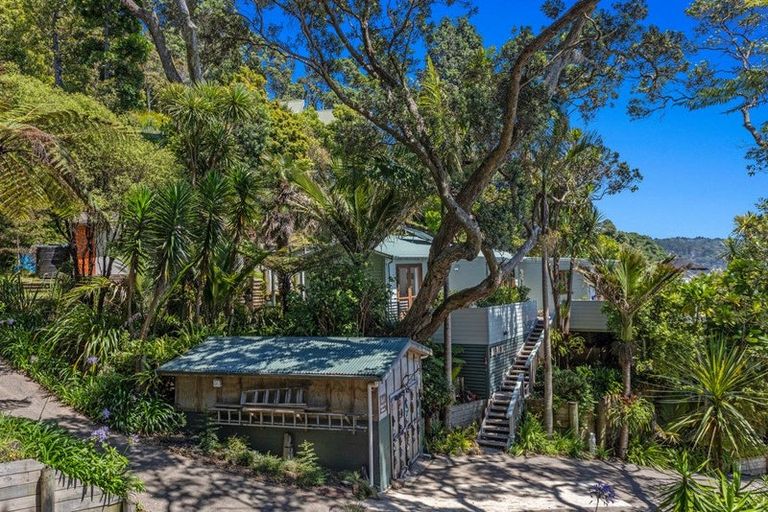 Photo of property in 16 Pohutukawa Avenue, Ohope, 3121