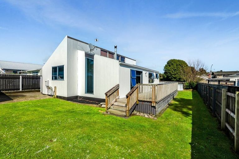 Photo of property in 24 Gardenia Avenue, Bell Block, New Plymouth, 4312