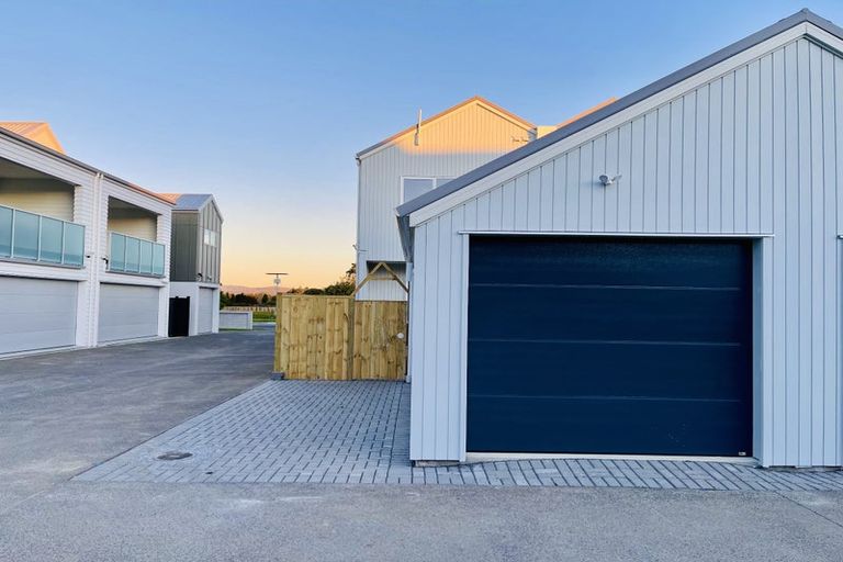 Photo of property in 101 Tributary Parade, Karaka, 2578