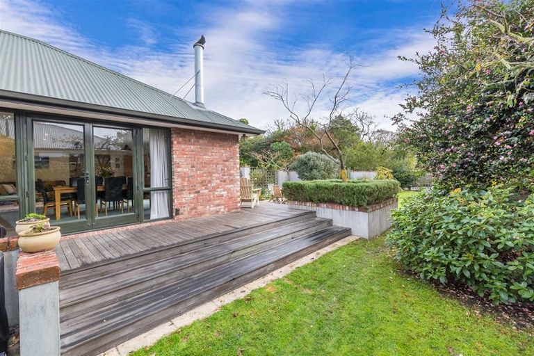 Photo of property in 14 Aylmer Street, Somerfield, Christchurch, 8024