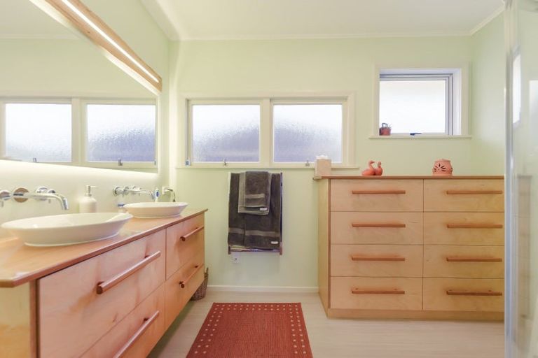 Photo of property in 21 Arapiki Road, Stoke, Nelson, 7011