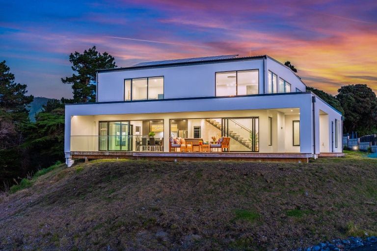 Photo of property in 1 Stetson Rise, Waikanae, 5391