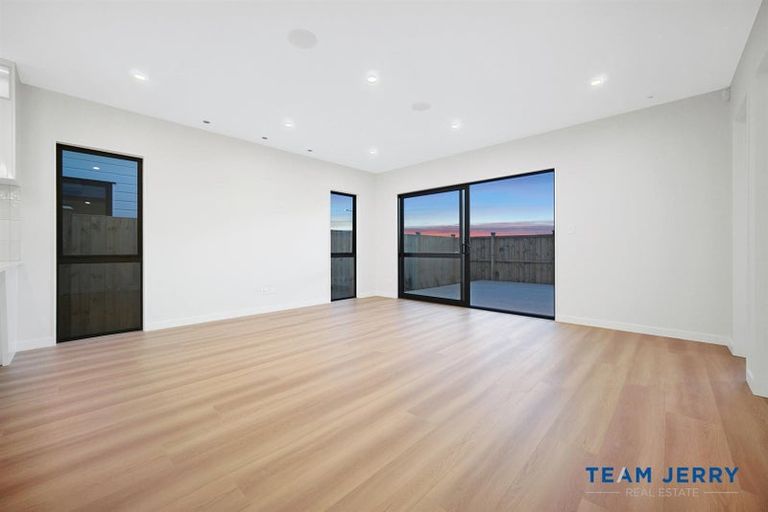 Photo of property in 1 Archibald Lane, Opaheke, Papakura, 2113