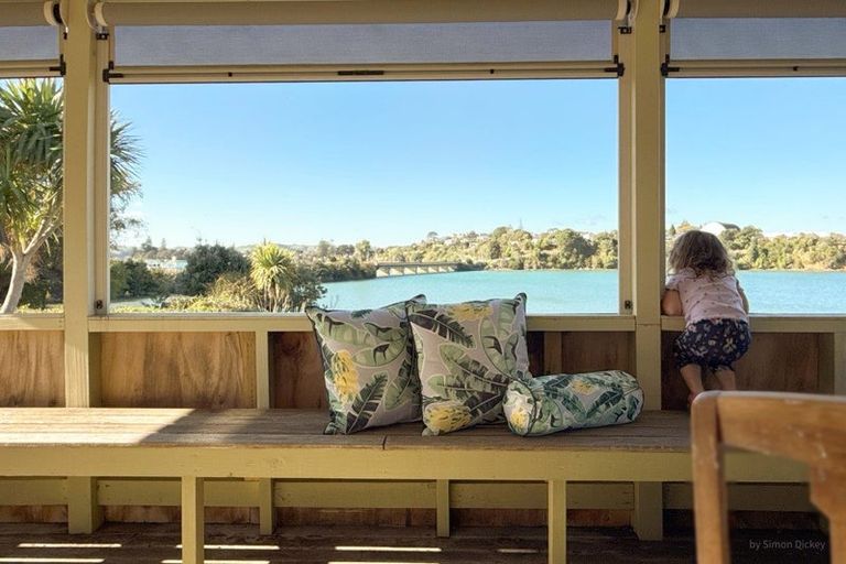 Photo of property in 48 Wainui Road, Raglan, 3225