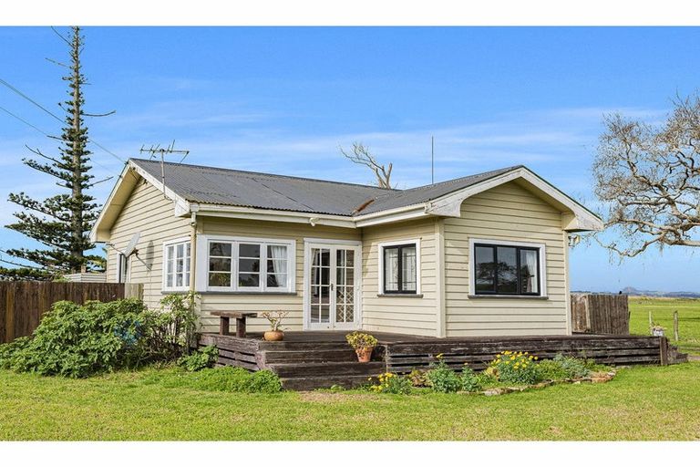 Photo of property in 71 Pouto Road, Dargaville, 0371