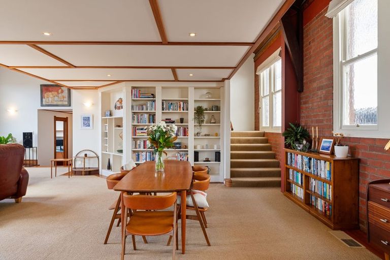 Photo of property in 2/32 Pitt Street, Wadestown, Wellington, 6012