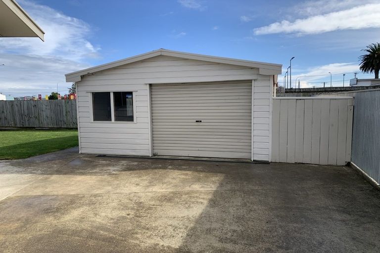 Photo of property in 195a Cambridge Street, Levin, 5510