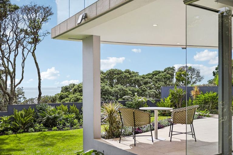 Photo of property in 19 Bournemouth Terrace, Murrays Bay, Auckland, 0630