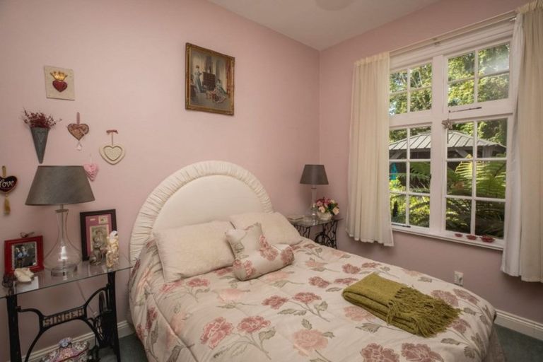 Photo of property in 26 Main North Road, Woodend, 7610