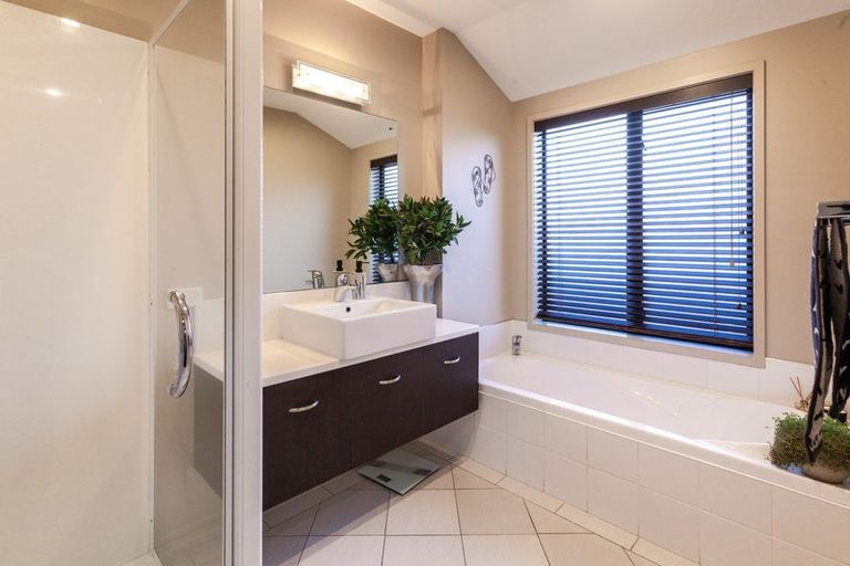 Photo of property in 8 Edward Bullen Place, Thames, 3500