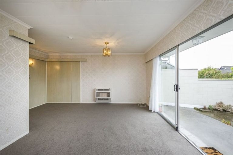 Photo of property in 35 Buick Crescent, Awapuni, Palmerston North, 4412