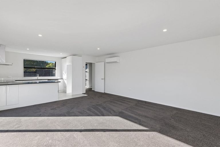 Photo of property in 65c Aorangi Road, Bryndwr, Christchurch, 8053