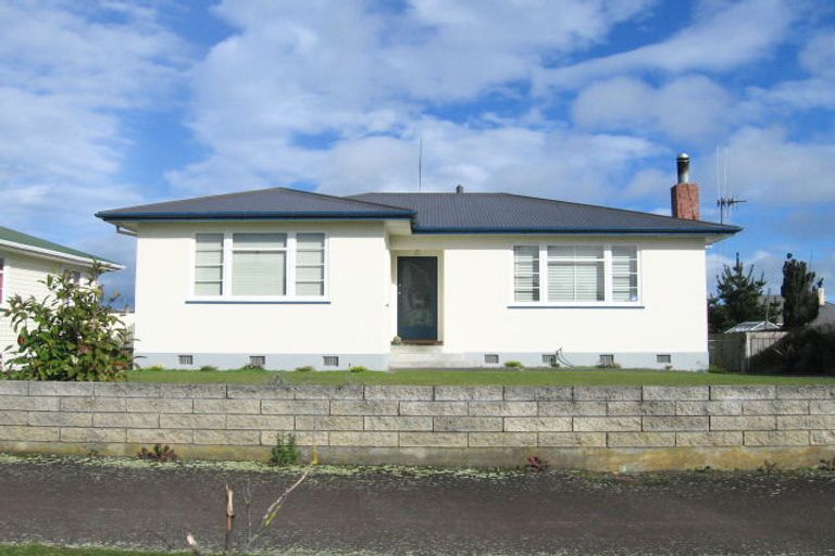 Photo of property in 62 Clyde Crescent, Roslyn, Palmerston North, 4414