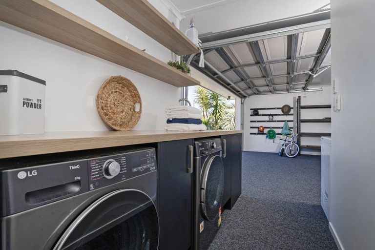 Photo of property in 31 Wells Place, Whitianga, 3510