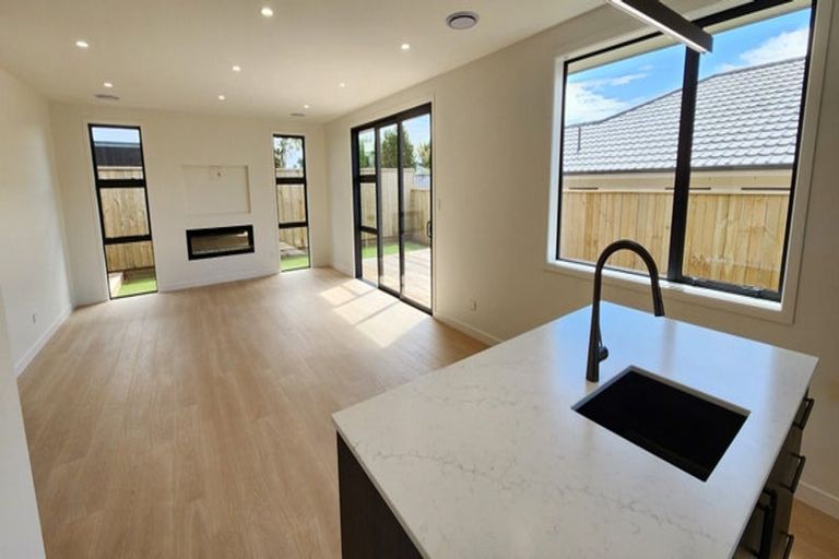 Photo of property in 46a Fitzroy Road, Fitzroy, New Plymouth, 4312