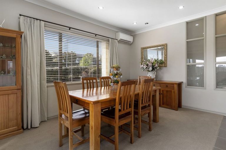 Photo of property in 2 Crater Close, Pyes Pa, Tauranga, 3112