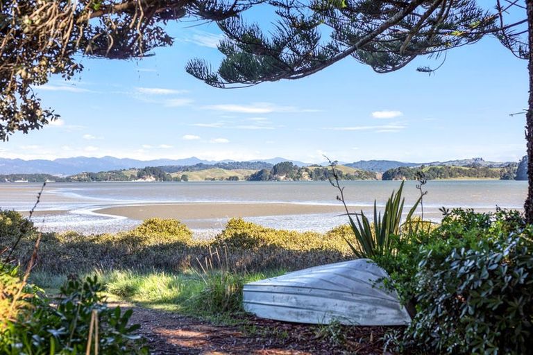 Photo of property in 130a Harbour Road, Ohope, 3121