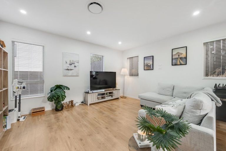 Photo of property in 41e Nelson Street, Howick, Auckland, 2014