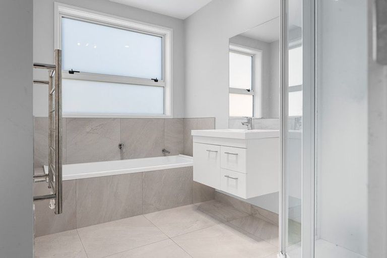 Photo of property in 8 Wyrall Way, Chartwell, Hamilton, 3210