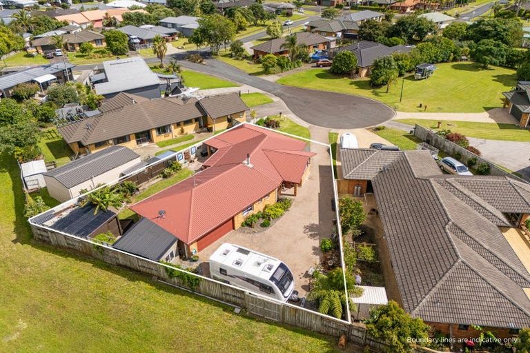 Photo of property in 8 Oribi Place, Whitianga, 3510
