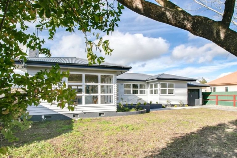 Photo of property in 12 Flanders Avenue, Onekawa, Napier, 4110
