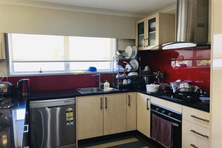 Photo of property in 5 Lendenfeld Drive, Papatoetoe, Auckland, 2025
