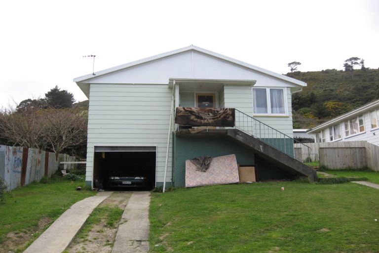 Photo of property in 3 Ngaturi Grove, Wainuiomata, Lower Hutt, 5014