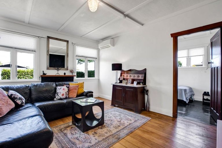 Photo of property in 187 Brooklands Road, Vogeltown, New Plymouth, 4310