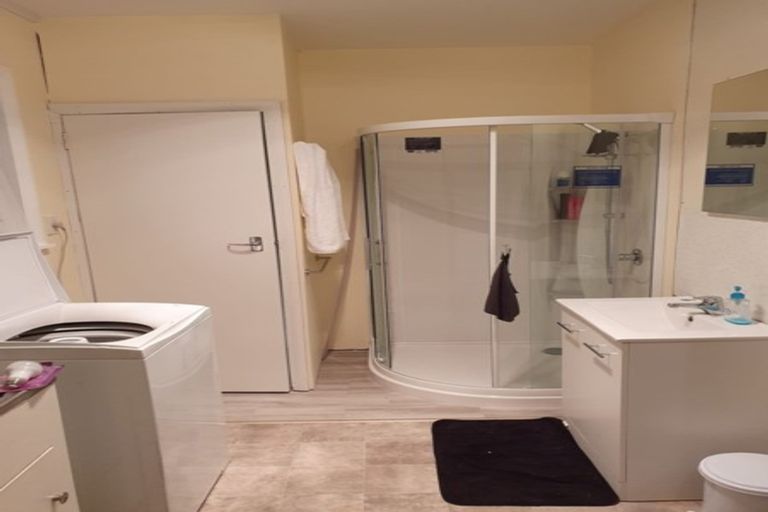 Photo of property in 39 Albert Street, Palmerston North, 4414