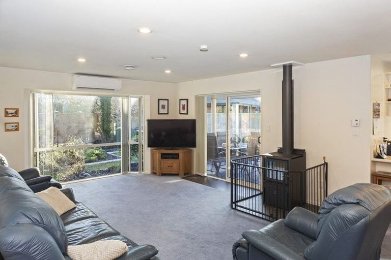 Photo of property in 10 Cordyline Place, Waimairi Beach, Christchurch, 8083