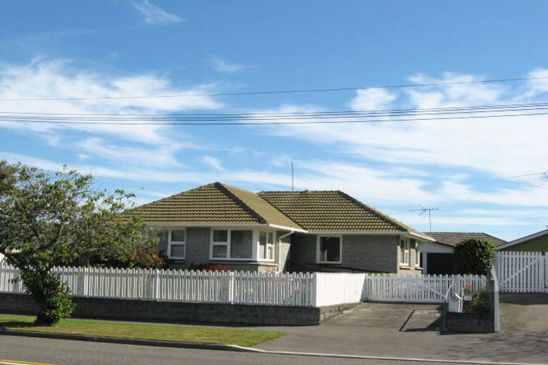 Photo of property in 33 Woodbury Street, Avonhead, Christchurch, 8042