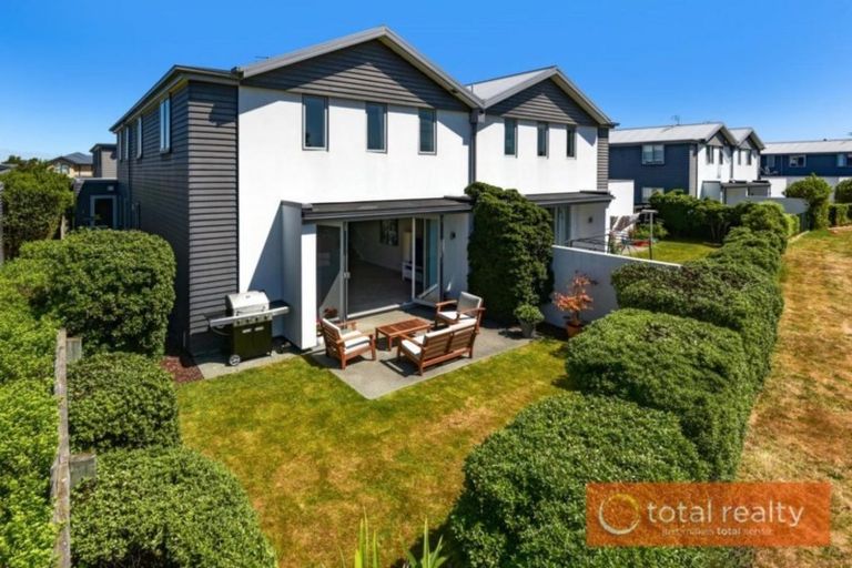 Photo of property in 5a Sienna Court, Aidanfield, Christchurch, 8025