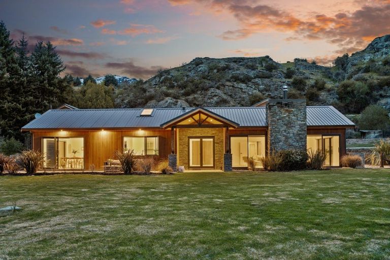 Photo of property in 62 Morven Ferry Road, Arrow Junction, Queenstown, 9371